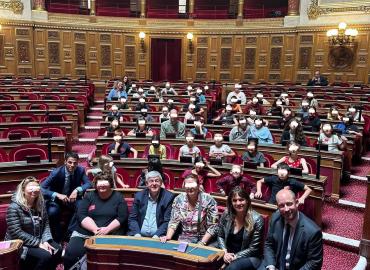 Vsite du Sénat par les enfants de Saint-Pierre-En-Faucigny